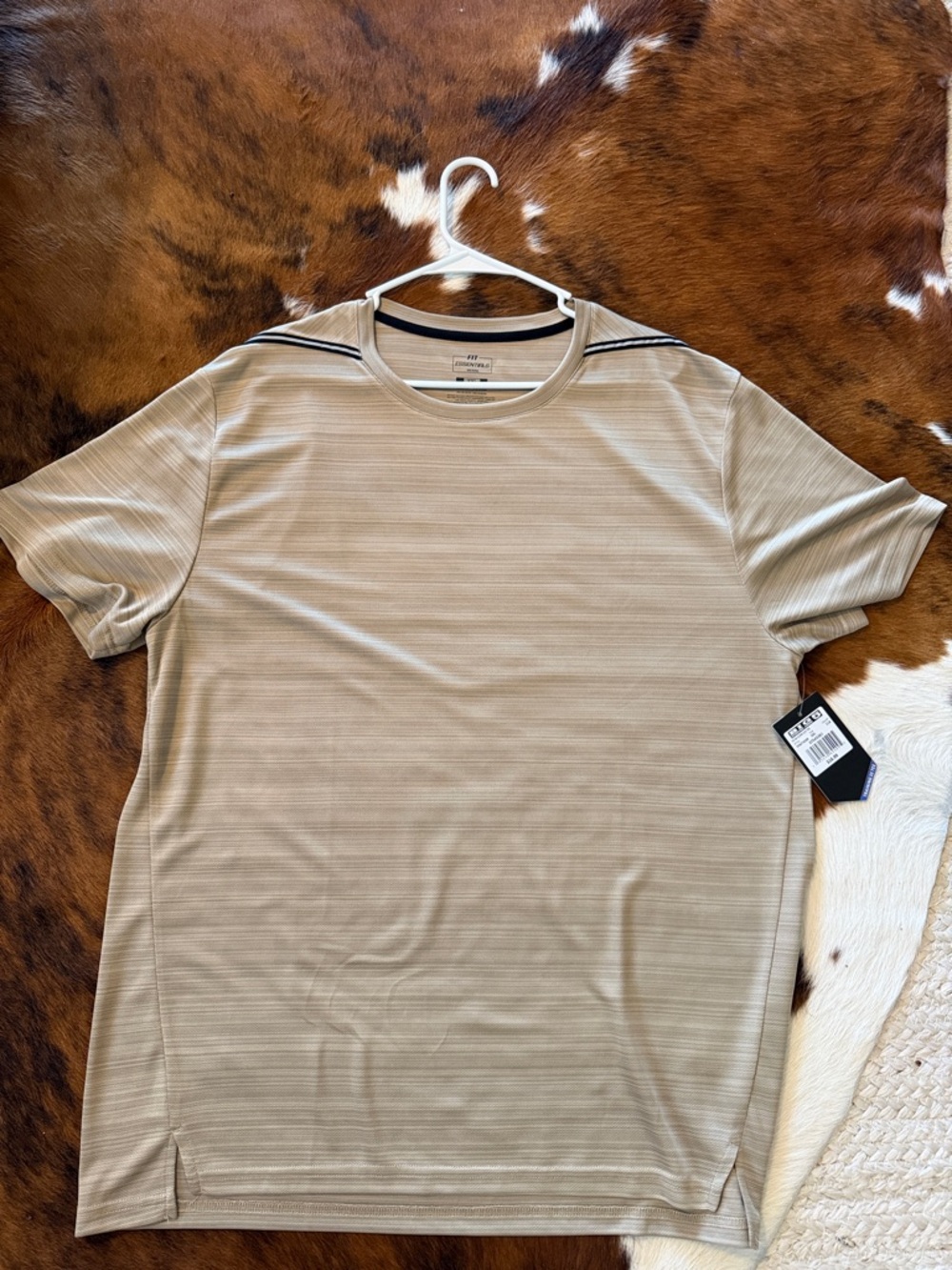 Bass Pro Shops Men's Short Sleeve Crew Tee in Tan with Black Trim